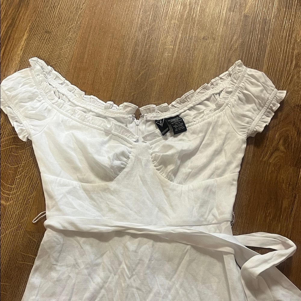 Windsor White Ruffled Top - Picture 3 of 5